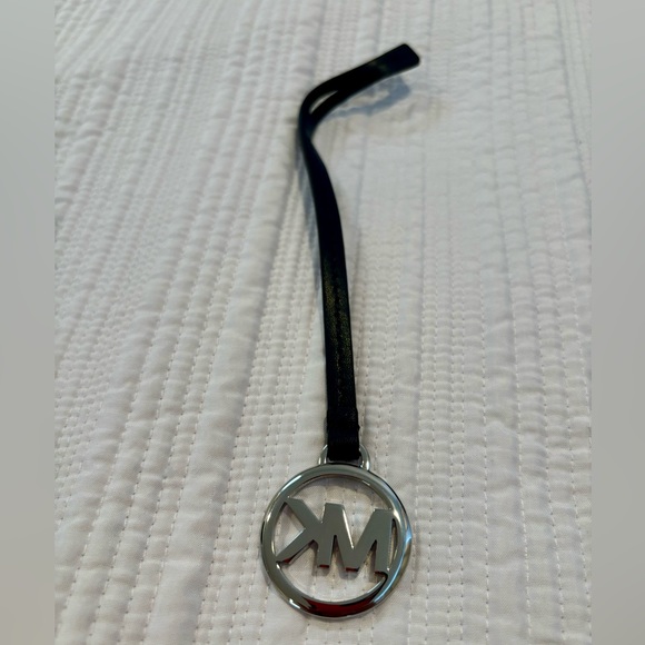 MK Purse Tag - Navy Blue Leather - Picture 2 of 2